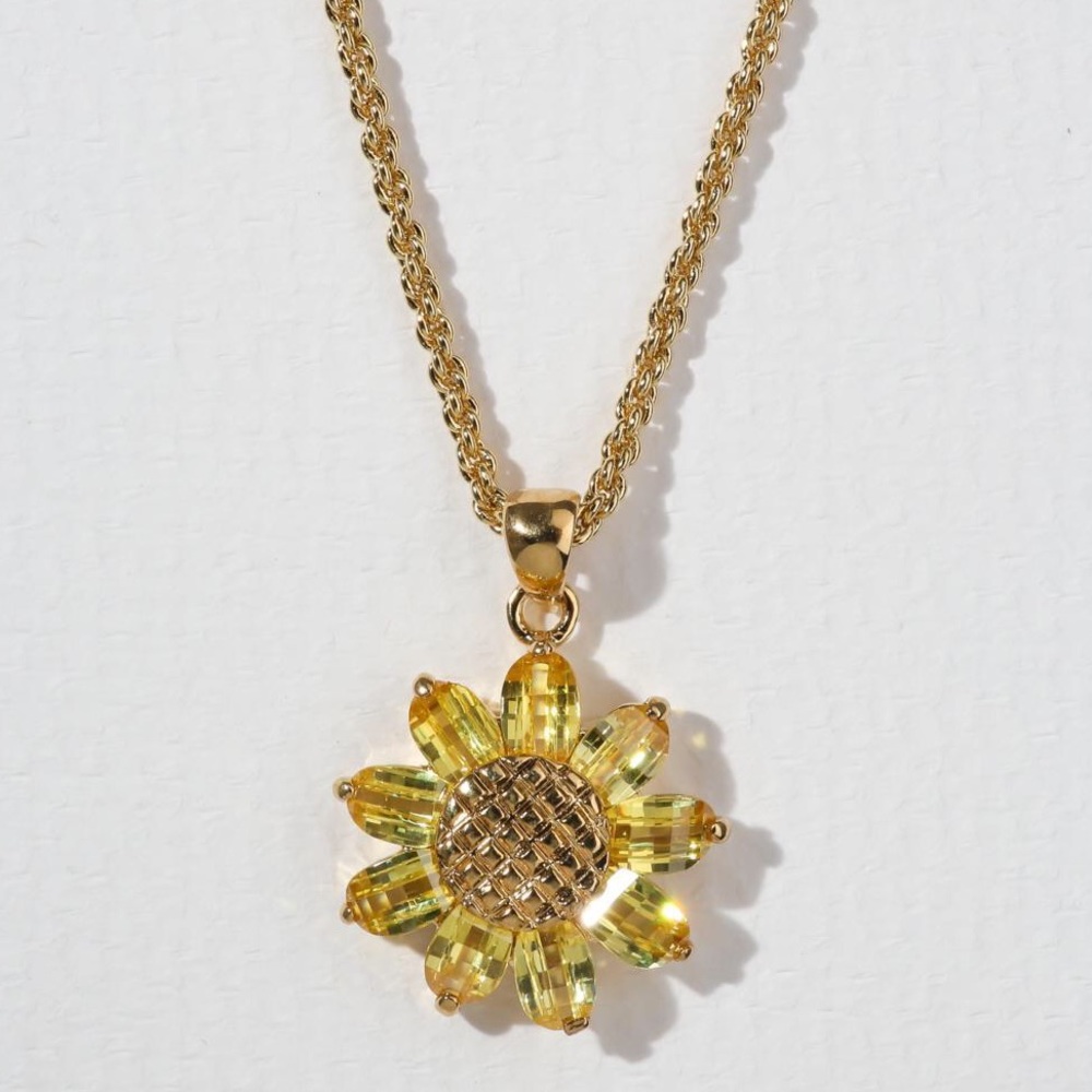 New Vanessa Mooney the sunflower necklace